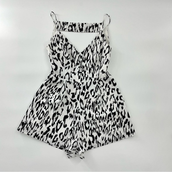 Finders Keepers Diamond Cheetah Black and White Playsuit Open Back Romper - Picture 4 of 13